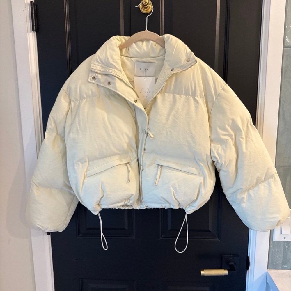 NWT Elegant Cream Puffer Jacket